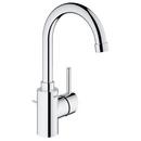 Single Handle Centerset Bathroom Sink Faucet in StarLight Polished Chrome