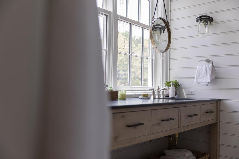 Moen Brushed Nickel Rectangular Closed Towel Ring 