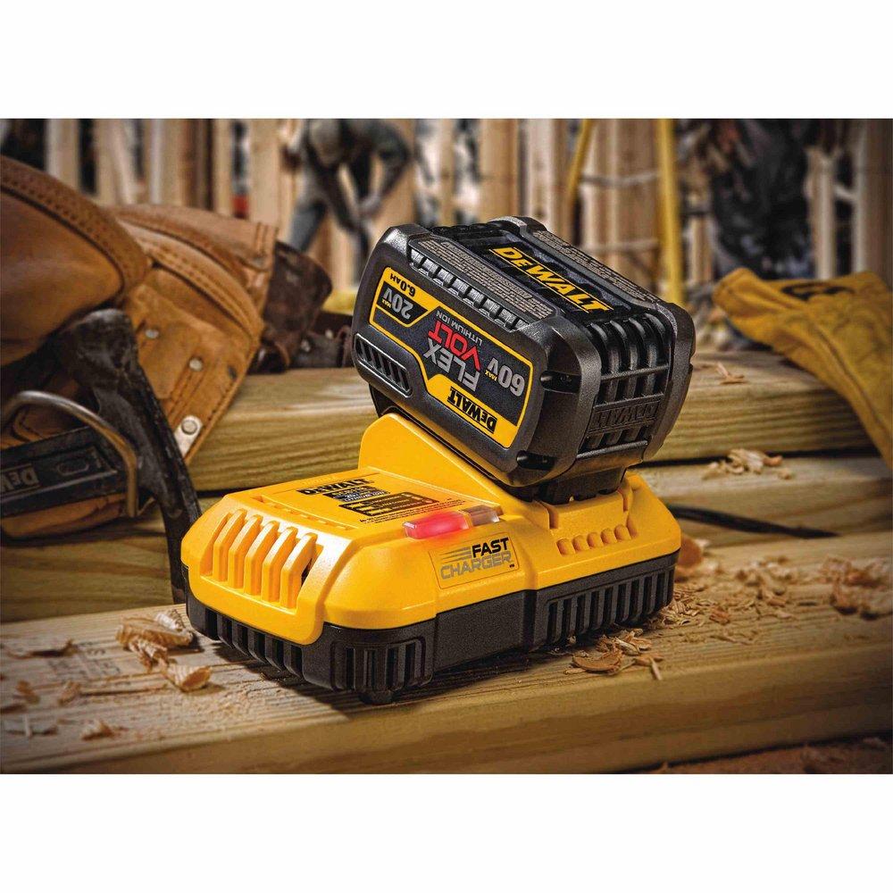DEWALT Yellow/Black Fan Cooled Fast Charger 