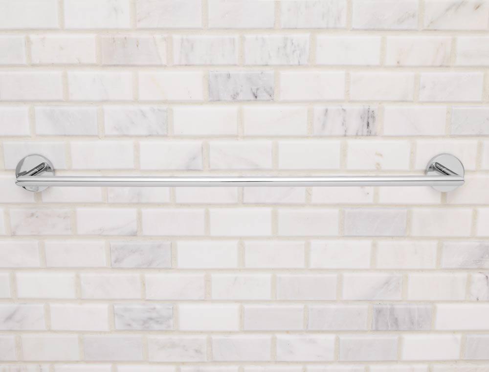 Speakman Polished Chrome 23-5/8 in. Towel Bar 