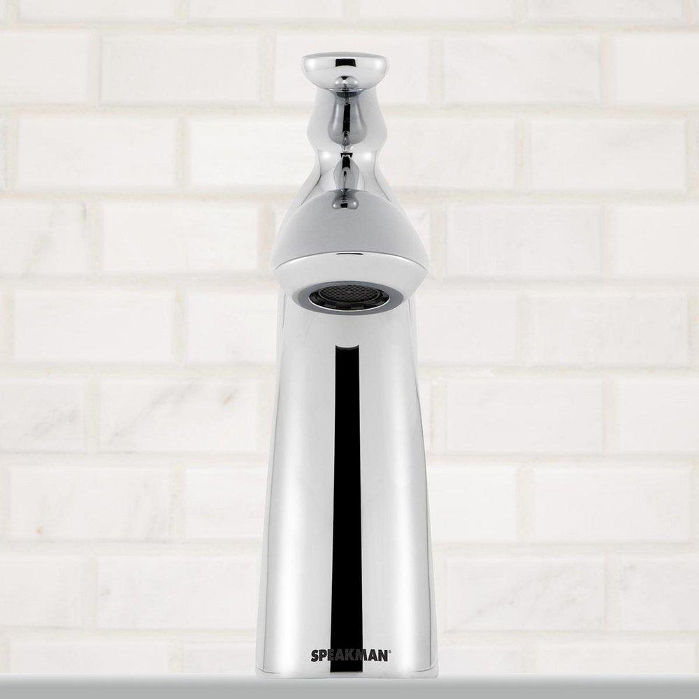 Speakman Polished Chrome Bathroom Sink Faucet with Single Lever Handle 