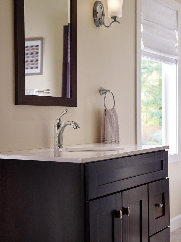 Delta Faucet Brilliance Stainless Single Handle Centerset Bathroom Sink Faucet 
