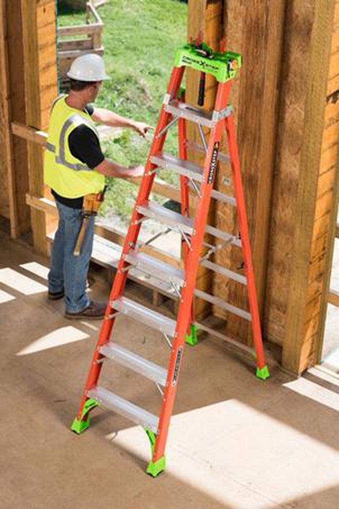 Louisville Ladder Fiberglass Stepladder 