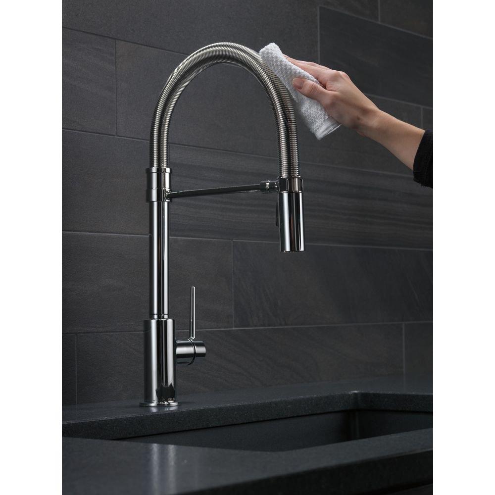 Delta Faucet Chrome Single Handle Pull Down Kitchen Faucet 