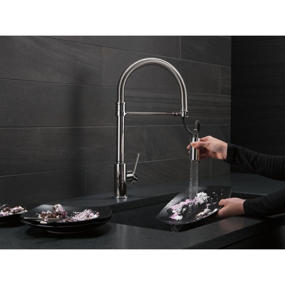 Delta Faucet Chrome Single Handle Pull Down Kitchen Faucet 