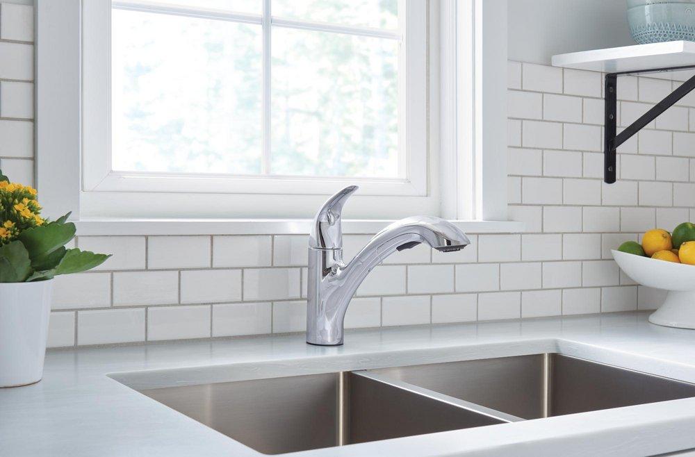 Moen Chrome Single Handle Pull Out Kitchen Faucet 