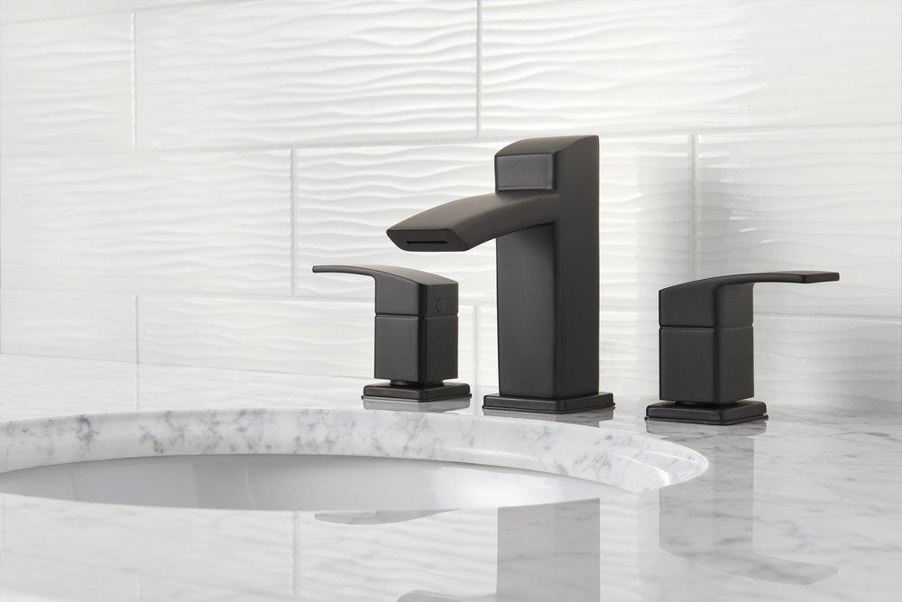 Pfister Matte Black 6-11/16 in. 1.2 gpm 1-Hole Centerset Bath Faucet with Single Lever Handle 