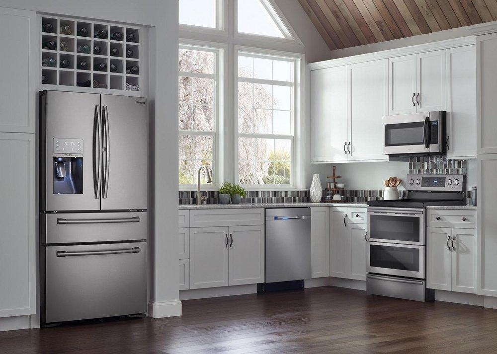 Samsung Stainless Steel 29-7/8 in. Electric 5-Burner Smoothtop Freestanding Range 