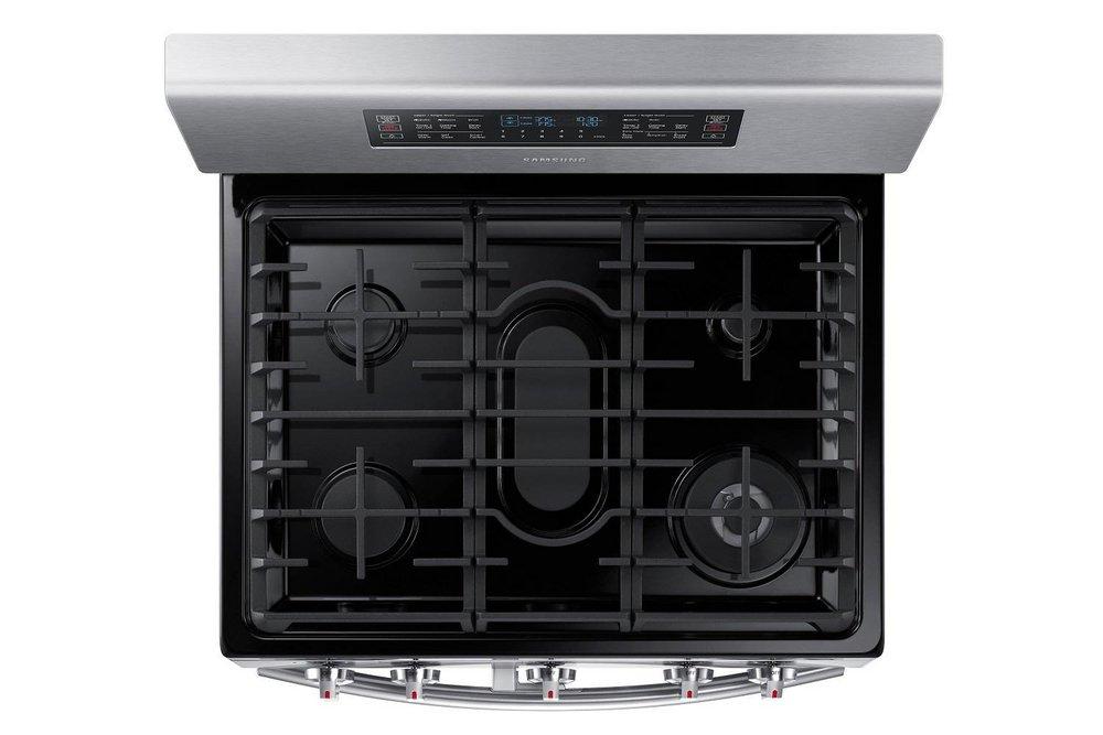 Samsung Stainless Steel 29-15/16 in. Gas 5-Burner Sealed Freestanding Range 
