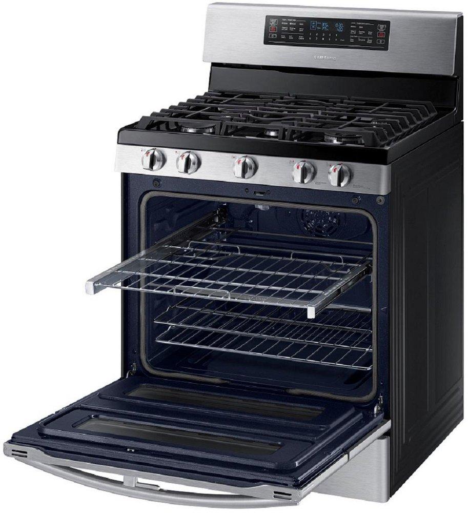 Samsung Stainless Steel 29-15/16 in. Gas 5-Burner Sealed Freestanding Range 