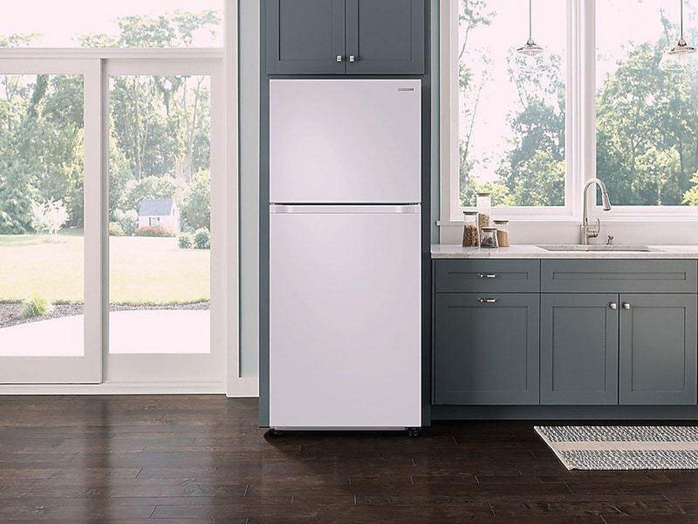 Samsung White Pearl 32-1/4 in. 20 cu. ft. Bottom Mount Freezer, French Door and Full Refrigerator 