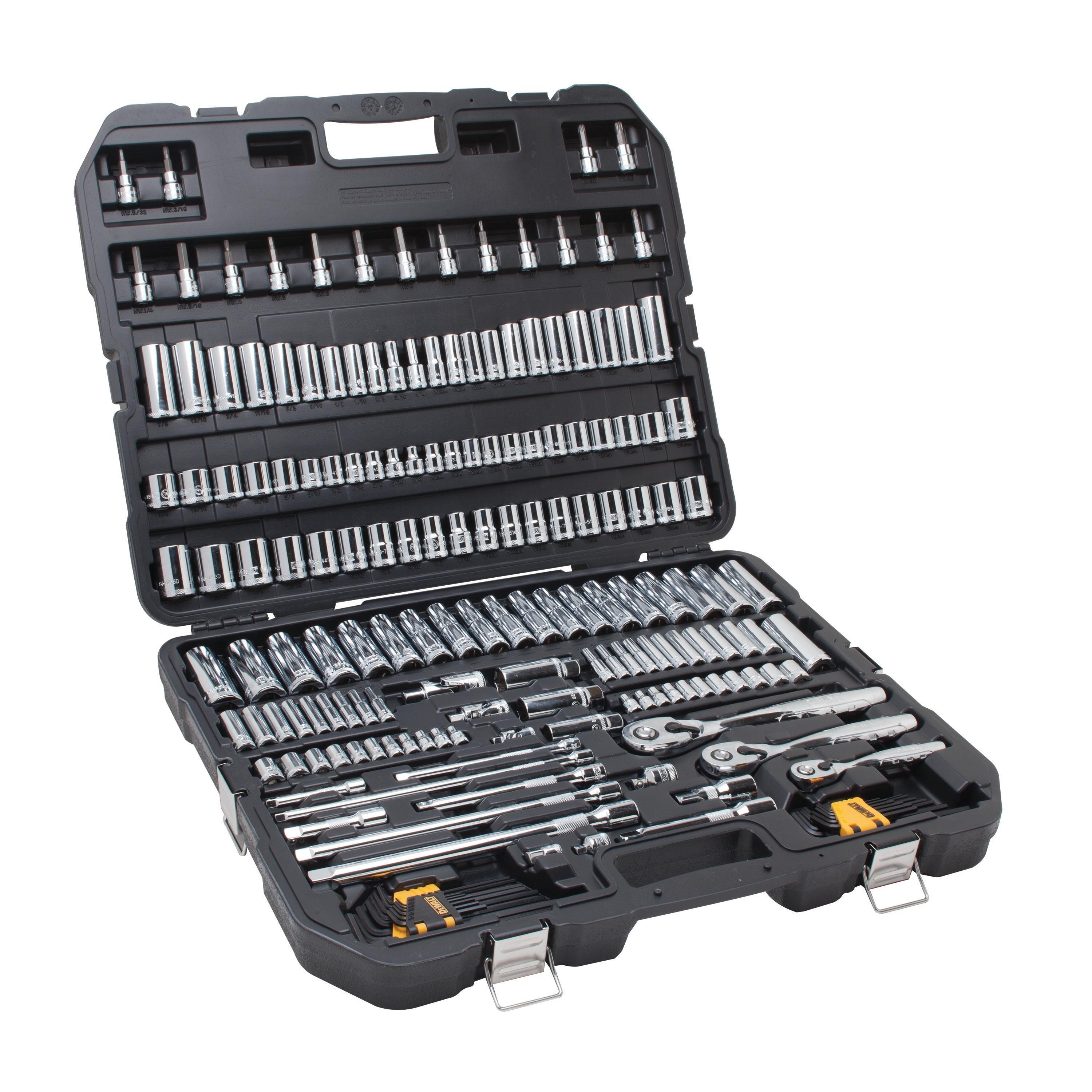 DEWALT Chrome Mechanic Tool Set 192-Piece 