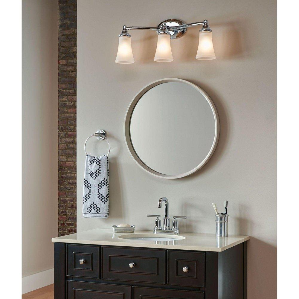 Moen Chrome Two Handle Centerset Bathroom Sink Faucet Lever Handle 