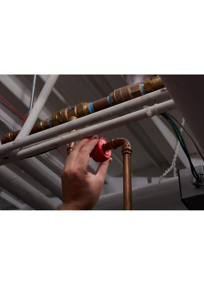 Milwaukee® Red Close Quarter Tubing Cutter 