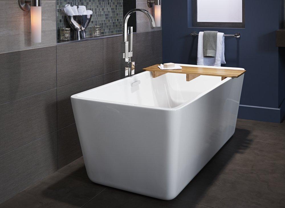 American Standard White 62-3/4 x 29-7/8 in. Freestanding Bathtub with Center Drain 