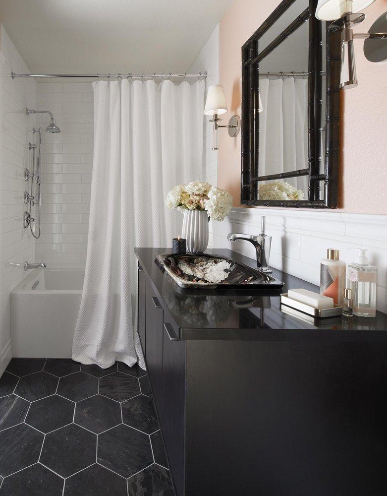 KOHLER White 60 x 32 in. Soaker Alcove Bathtub with Drain in White 