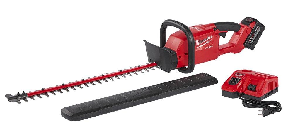 Milwaukee&reg; Black M18 FUEL Hedge Trimmer Kit 
