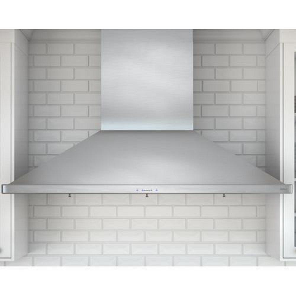 Zephyr Stainless Steel Chimney Range Hood in Stainless Steel 