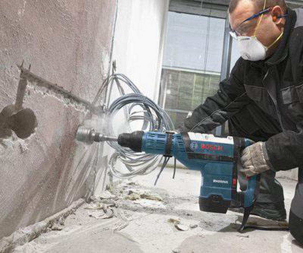 Robert Bosch 2 SDS-MAX ROTARY HAMMER W/ VIBRATION CONTROL 