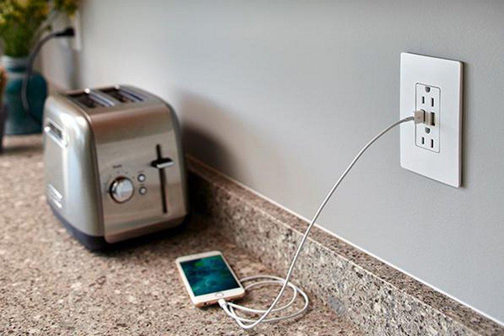 Pass & Seymour White 4-47/50 x 3-3/20 in. Plastic Wall Plate 