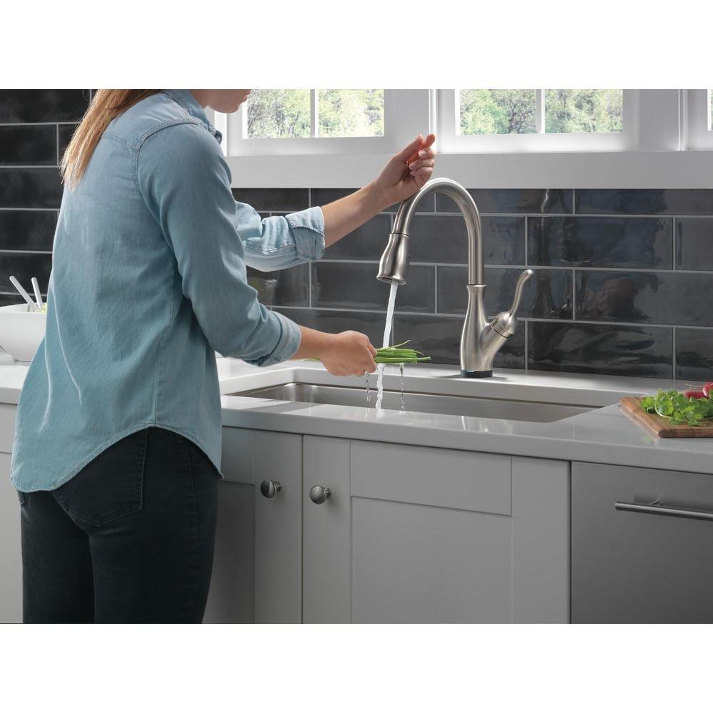 Delta Faucet SpotShield Stainless Single Handle Pull Down Touch Activated Kitchen Faucet 