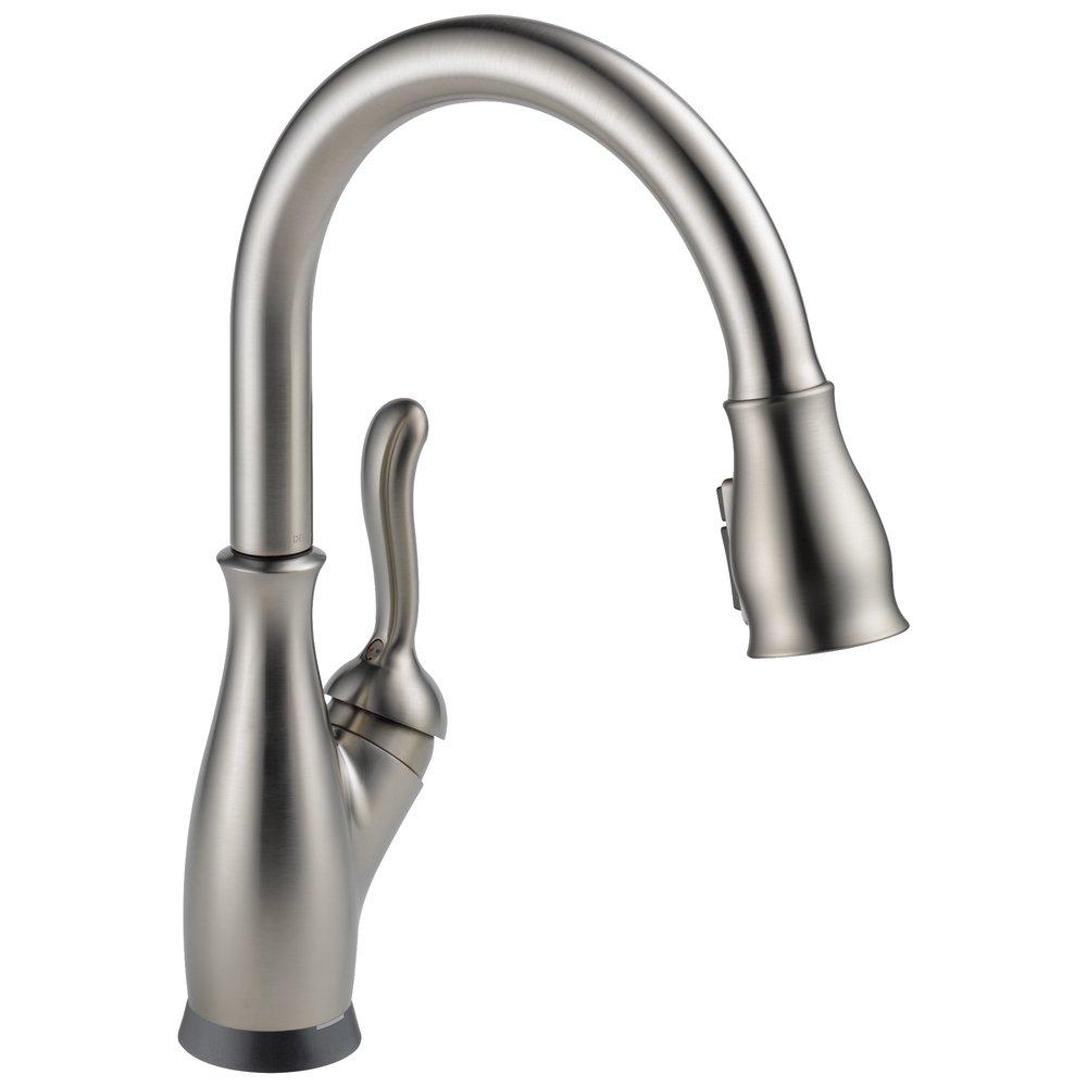 Delta Faucet SpotShield&reg; Stainless Single Handle Pull Down Touch Activated Kitchen Faucet 