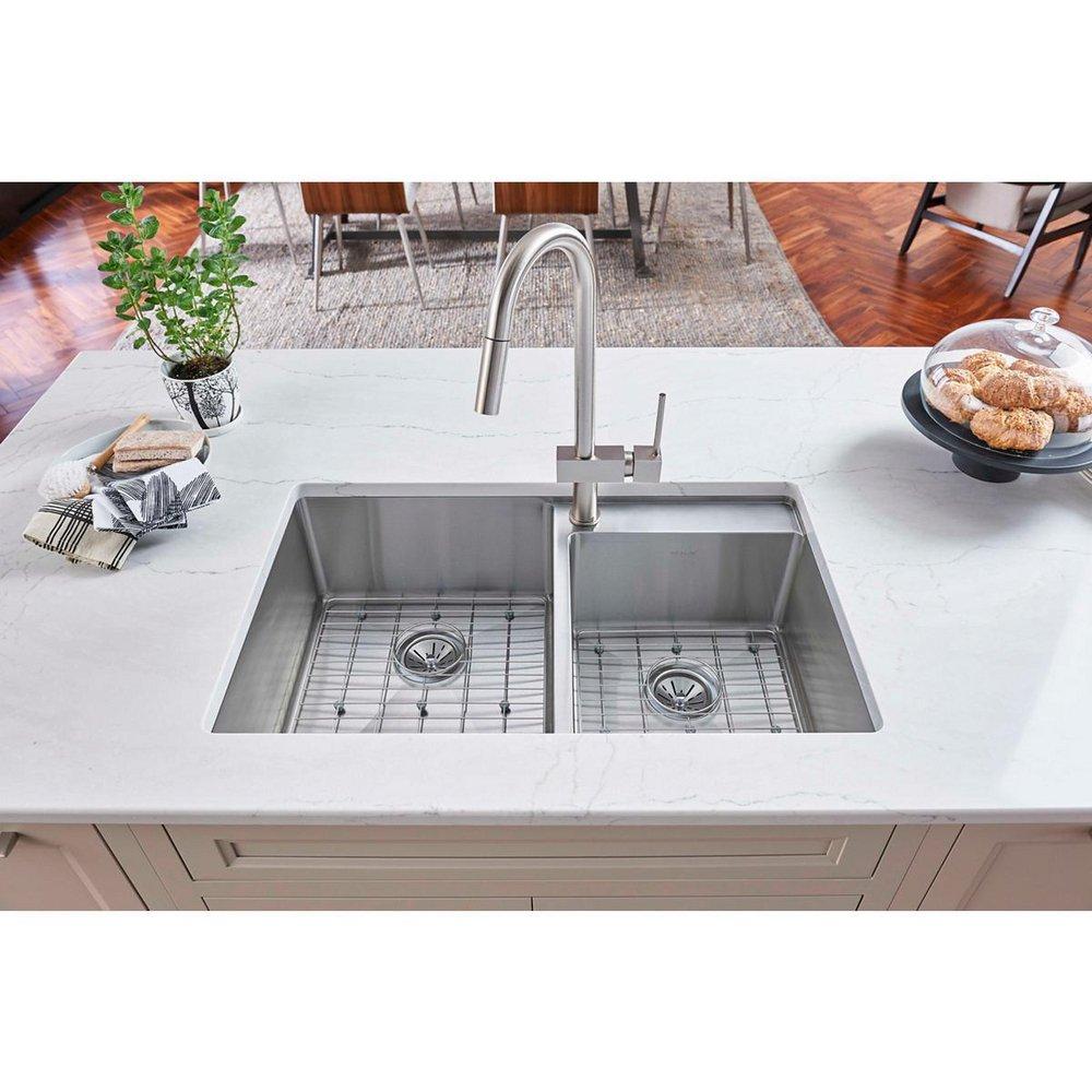 Elkay Chrome 32-1/2 x 20-1/2 in. Stainless Steel Double Bowl Undermount Kitchen Sink in Polished Satin 