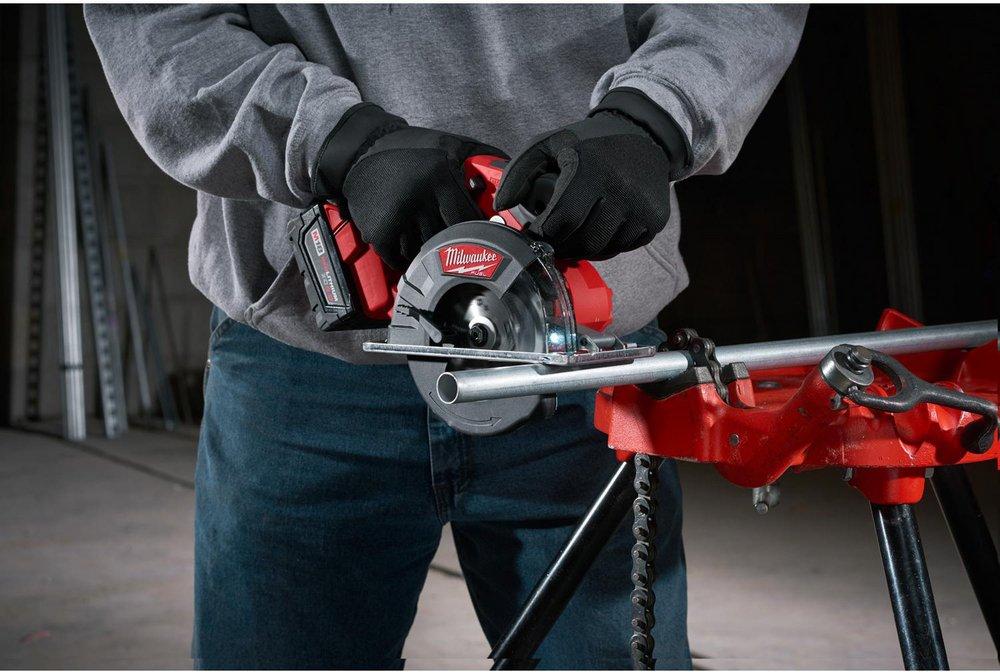 Milwaukee&reg; Silver Metal Cutting Circular Saw Kit 