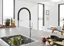 GROHE StarLight Chrome Single Handle Pull Out Kitchen Faucet 