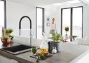 GROHE StarLight Chrome Single Handle Pull Out Kitchen Faucet 