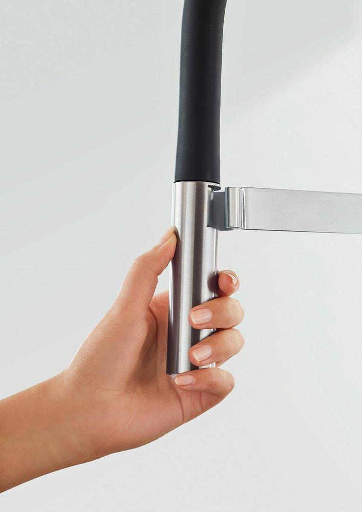 GROHE StarLight Chrome Single Handle Pull Out Kitchen Faucet 