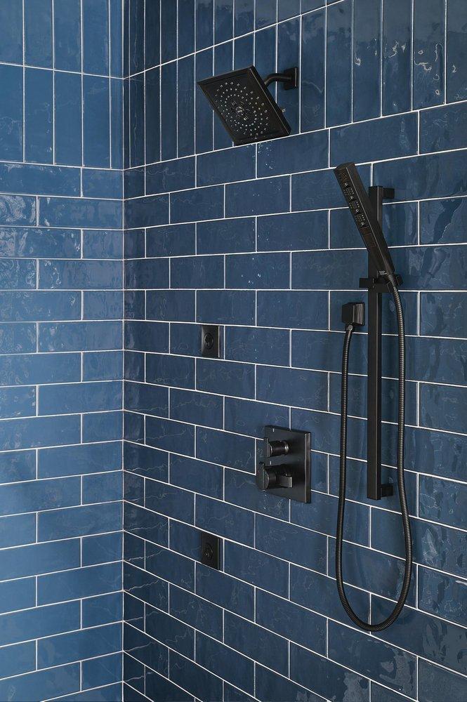 Delta Faucet Matte Black Single Function Body Spray 