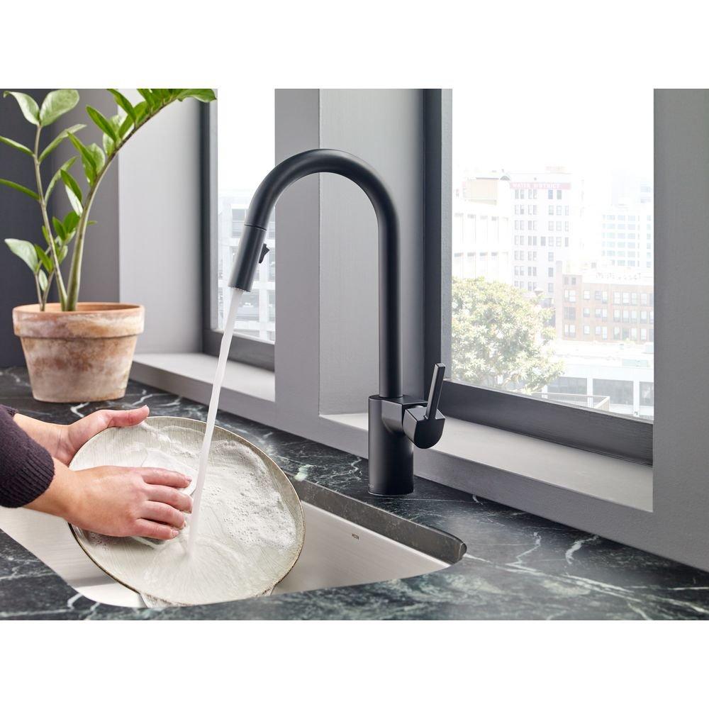 Moen Matte Black Single Handle Pull Down Kitchen Faucet 