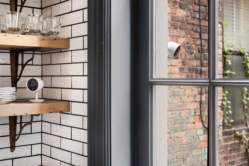 Google White Wifi-enabled Indoor Camera 