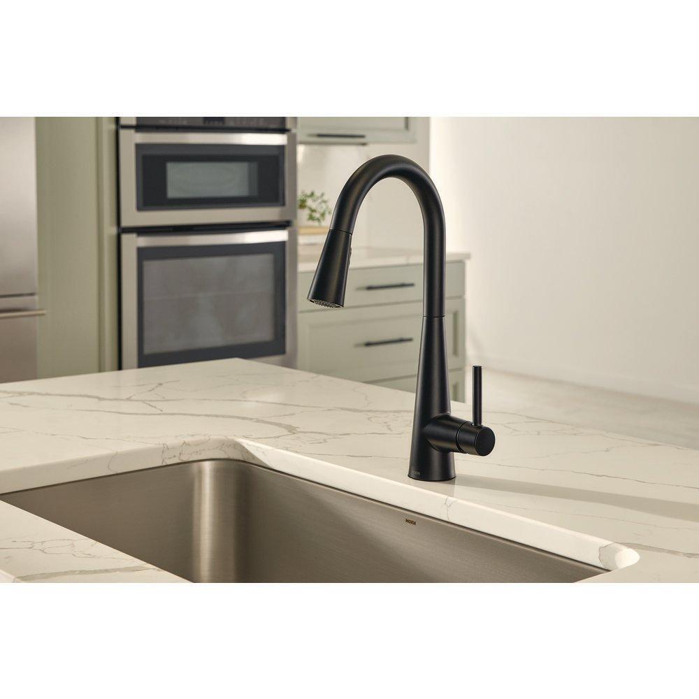 Moen Matte Black Single Handle Pull Down Kitchen Faucet 