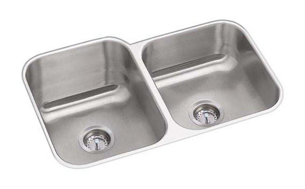 PROFLO&reg; Stainless Steel 31-3/4 x 20-1/2 in. Stainless Steel Double Bowl Undermount Kitchen Sink 