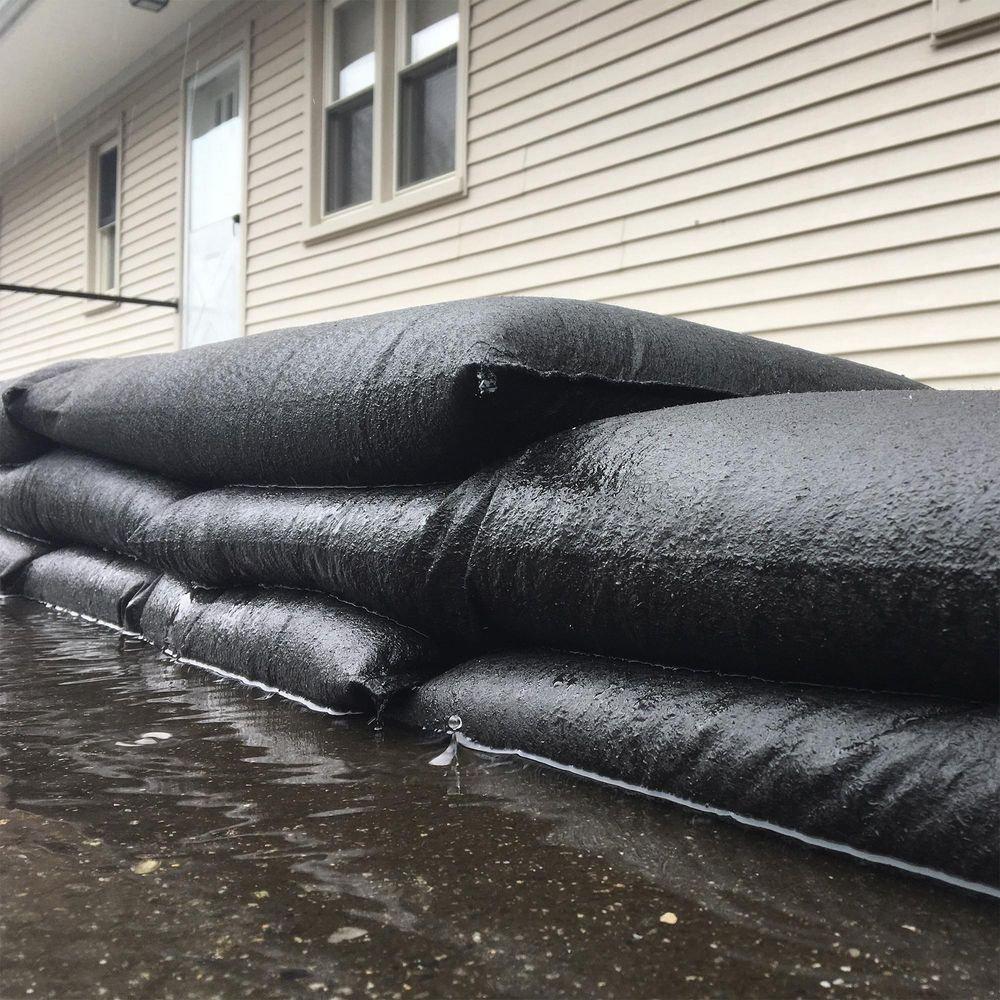 Quick Dam Black 12 x 24 x 3-1/2 in. Water Activated Flood Bag 