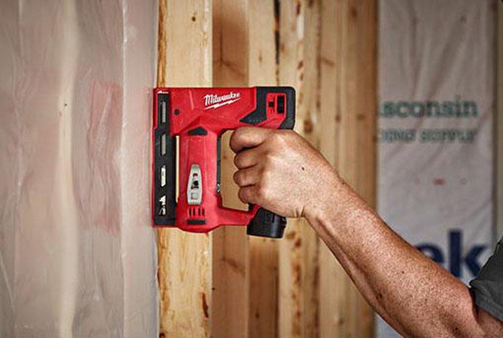 Milwaukee&reg; Red 7-1/4 in. Plastic Electric Crown Stapler 