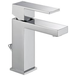 Single Handle Centerset Bathroom Sink Faucet in Chrome