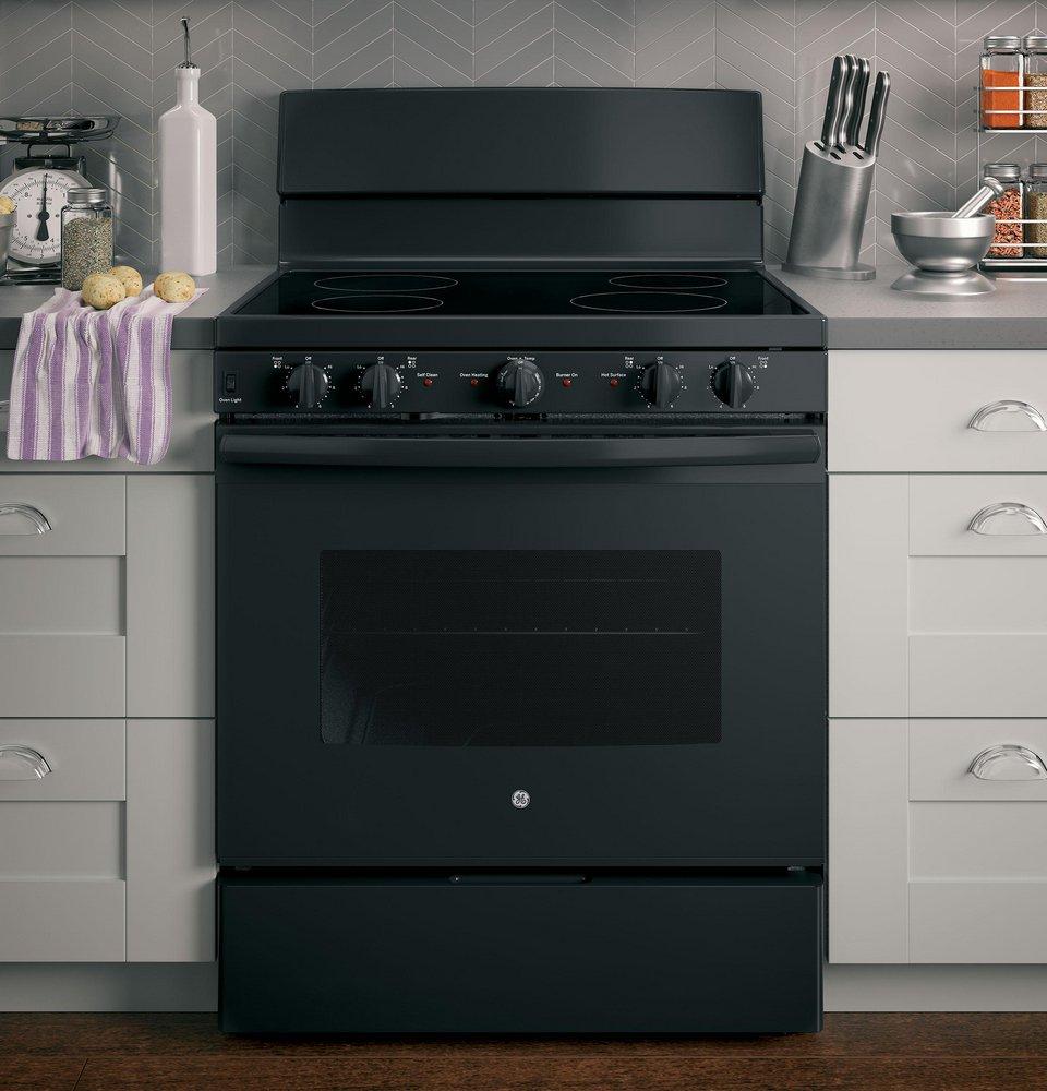 GE&reg; Black 30 in. Electric 4-Burner Radiant Smoothtop Freestanding Range 