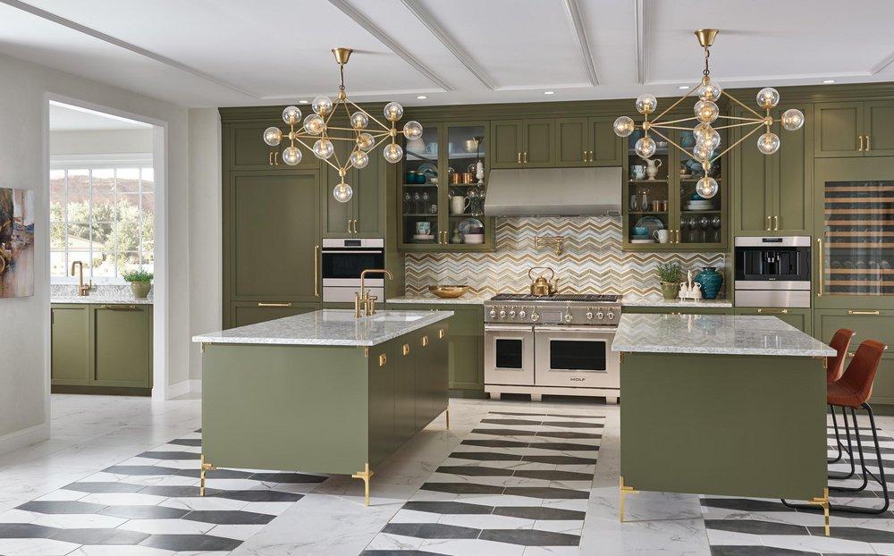 Brizo Luxe Gold Single Handle Pull Down Kitchen Faucet 