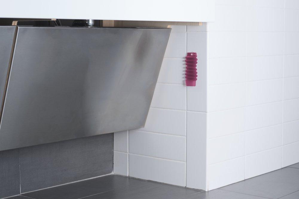 Fresh Products Red Hang Tag (Less Suction Cup) 