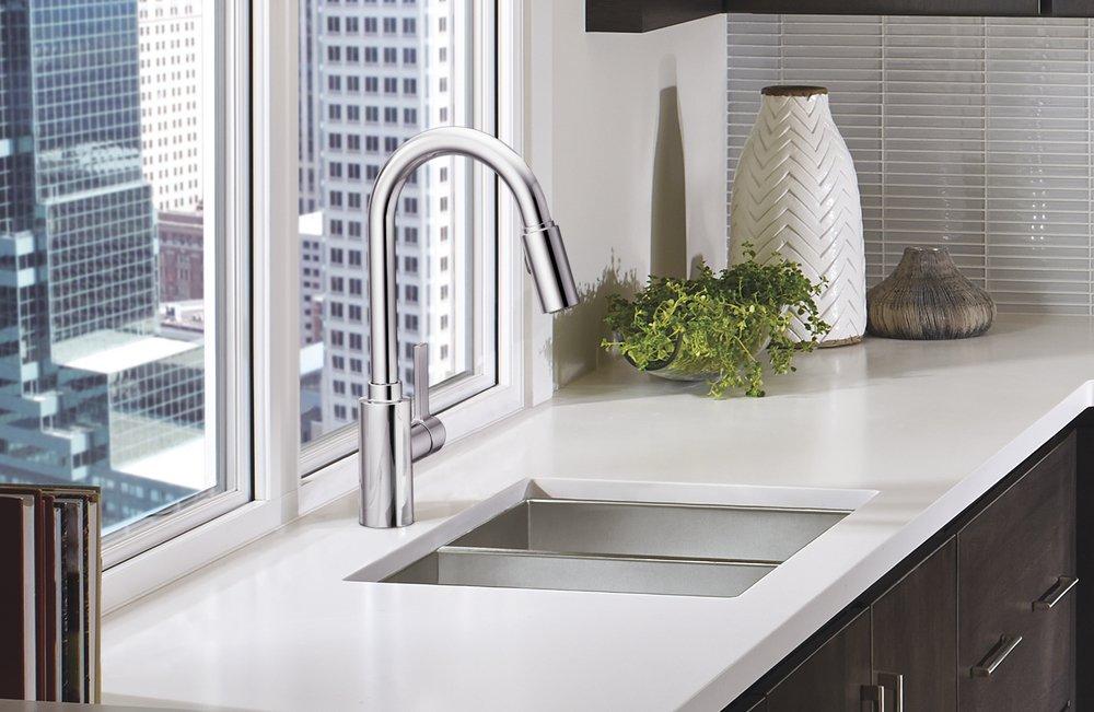 Moen Spot Resist Stainless Single Handle Pull Down Kitchen Faucet with Reflex and Power Clean Technology 