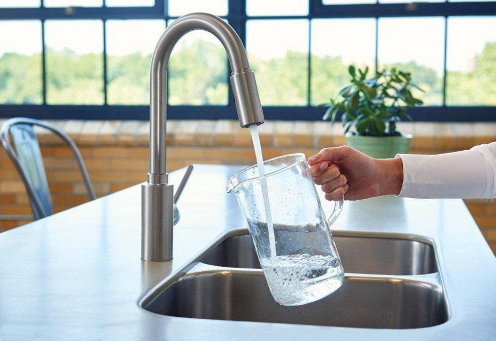 Moen Spot Resist Stainless Single Handle Pull Down Kitchen Faucet 