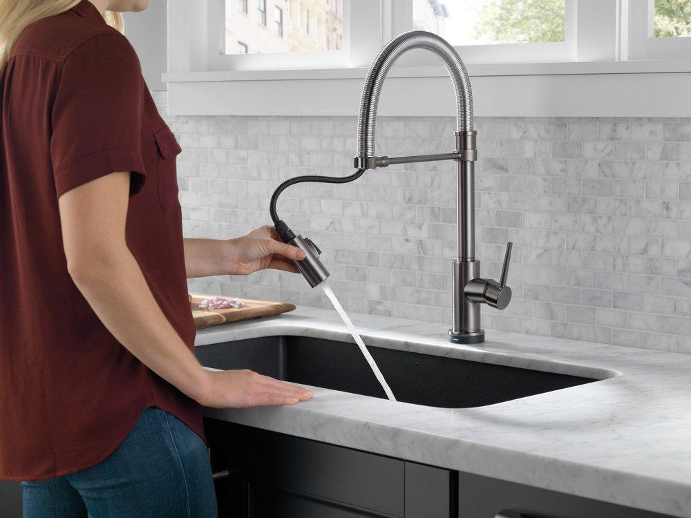 Delta Faucet Black Stainless Single Handle Pull Down Touch Activated Kitchen Faucet 