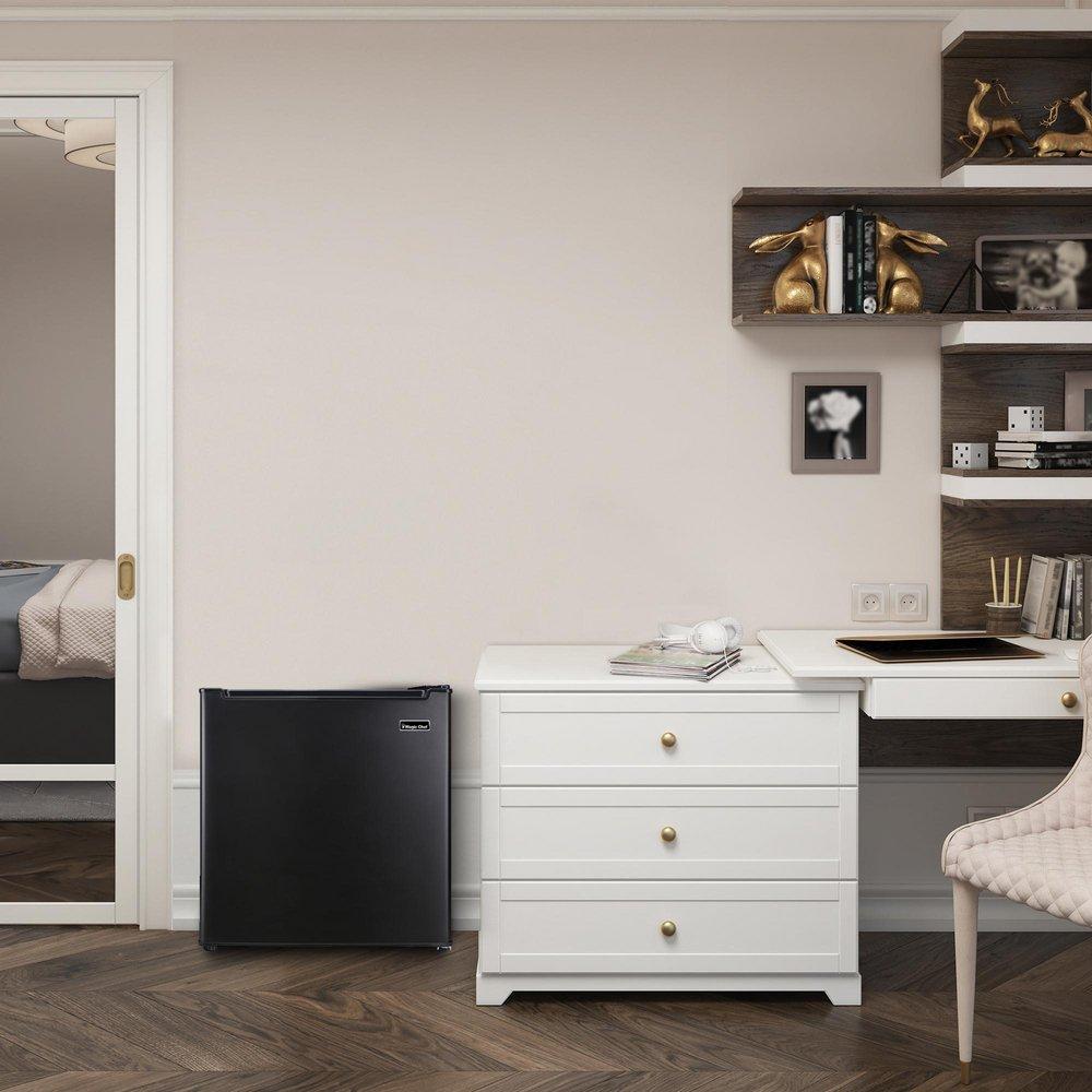 Magic Chef Appliance Black 17-3/10 in. 1.7 cu. ft. Compact Refrigerator 