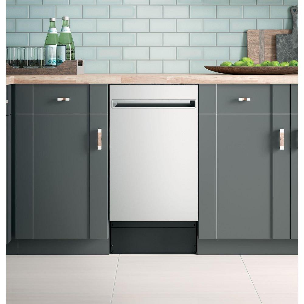 Haier Stainless Steel 18 in. 8 Place Settings Dishwasher 