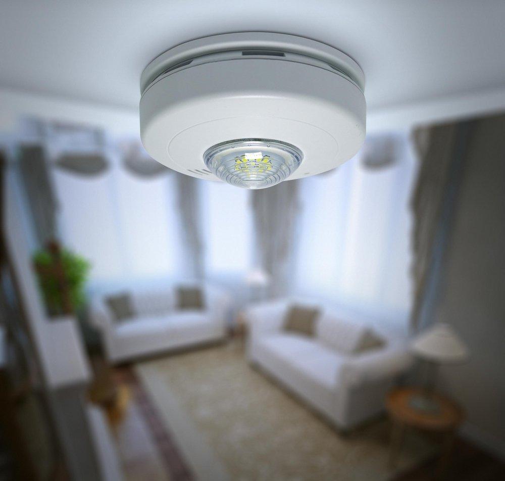 BRK Electronics White AC/DC Photo Smoke Alarm with Escape Light in White 