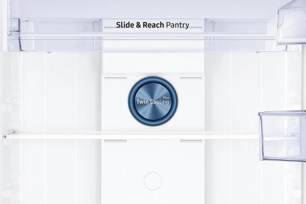 Samsung Stainless Steel/Grey 28-3/4 in. 17.6 cu. ft. Top Mount Freezer, Full Refrigerator 