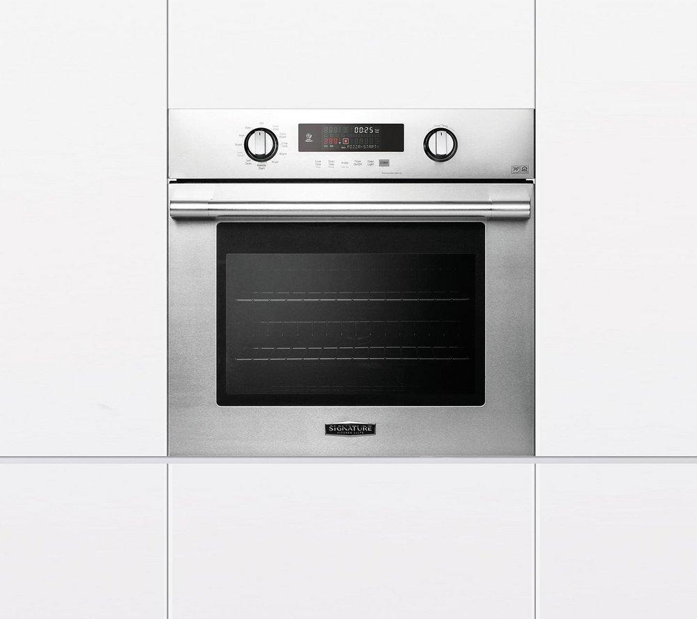 Signature Kitchen Suite 30" SINGLE WALL OVEN, 4.7 CU. FT. METAL KNOBS, 4 CONVECTION OPTIONS, GLIDESHUT DOOR, WIFI FUNCTION, SMART RACK 